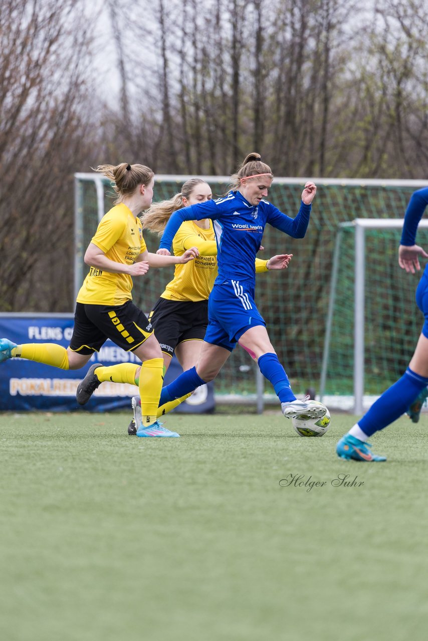 Bild 121 - F SSC Hagen Ahrensburg - SV Frisia Risum-Lindholm : Ergebnis: 1:2